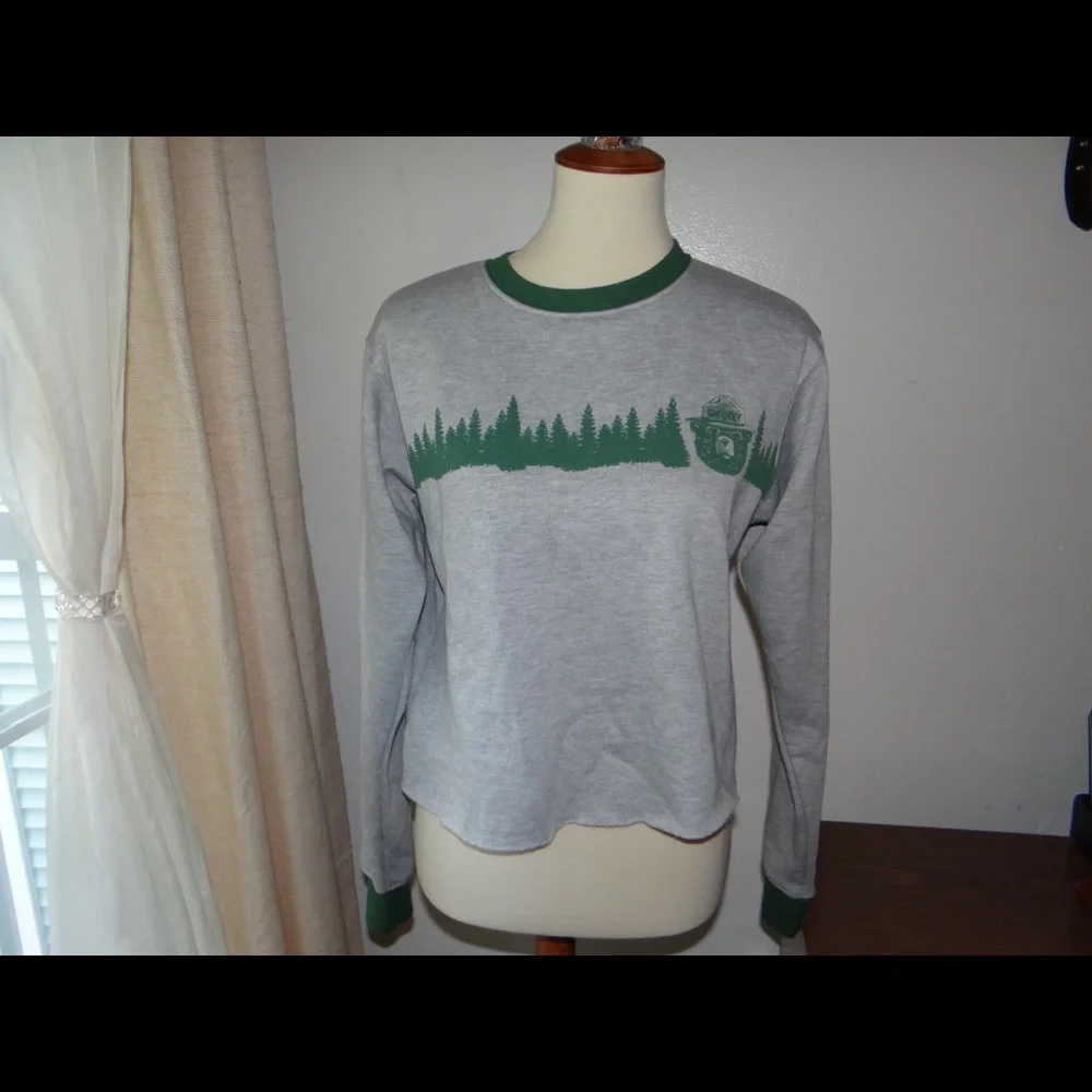 Smokey the bear ringer sweatshirt - Picture 5 of 8